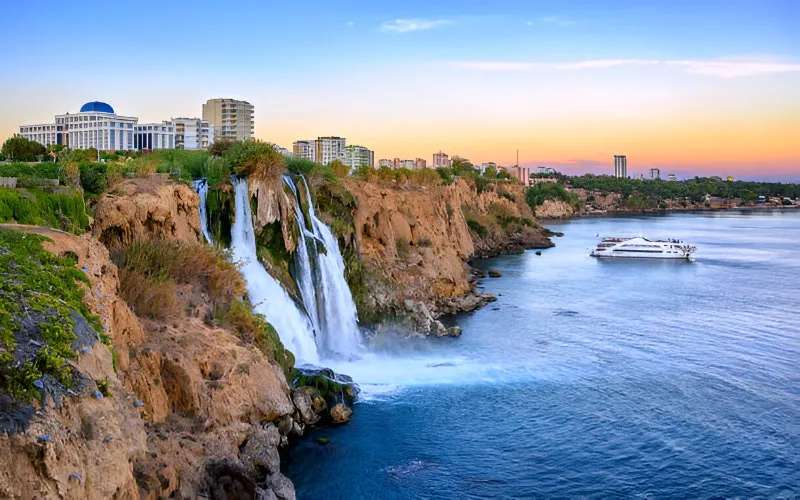 Antalya'da Görülmesi Gereken Yerler