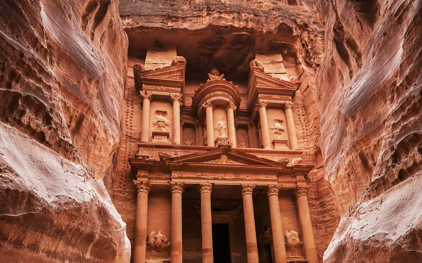 petra
