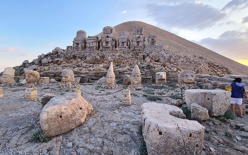 nemrut gezilecek yerleri