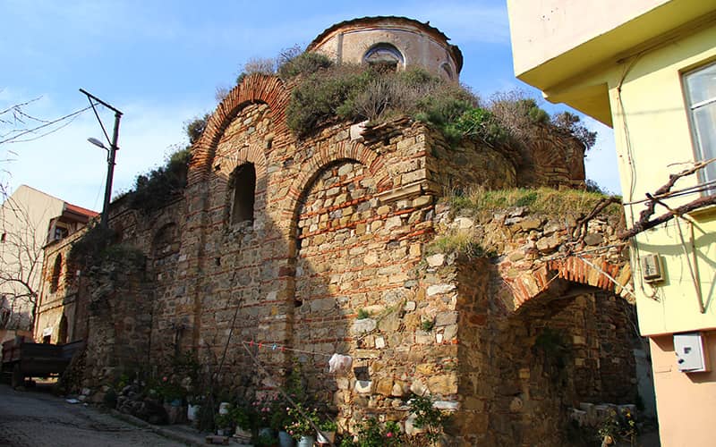 Kemerli Kilise