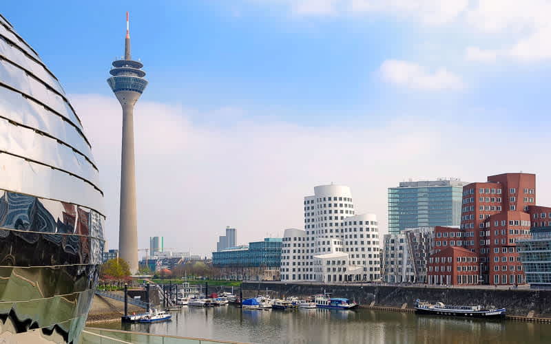 Dusseldorf-Gezi-Rehberi