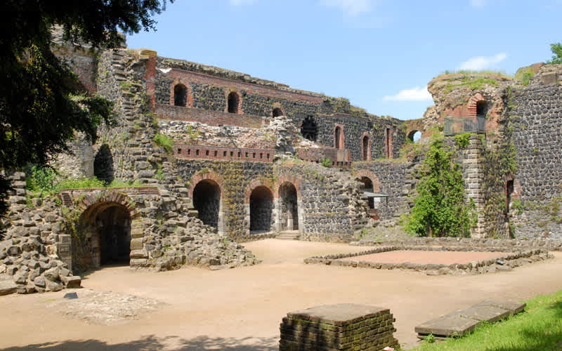 Kaiserswerth-Dusseldorf-Seyahat-Rehberi