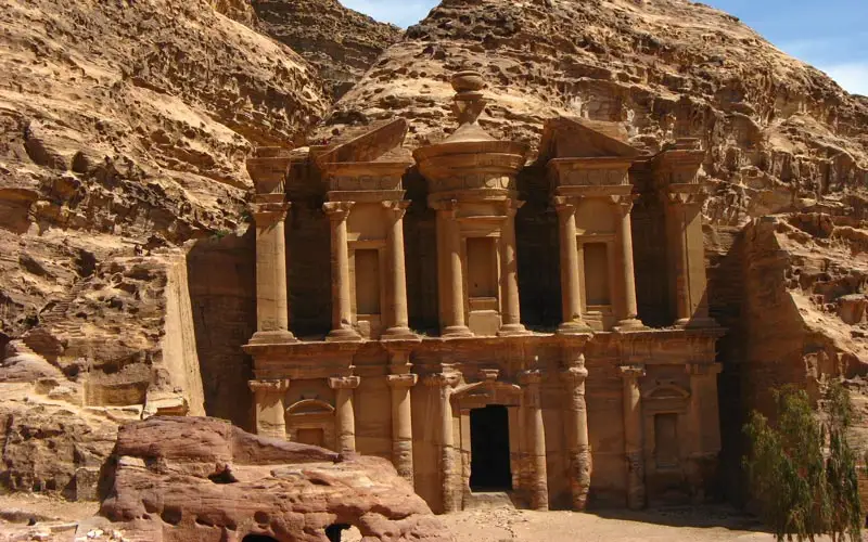 kayip sehir urdun petra da gezilecek yerler turna com