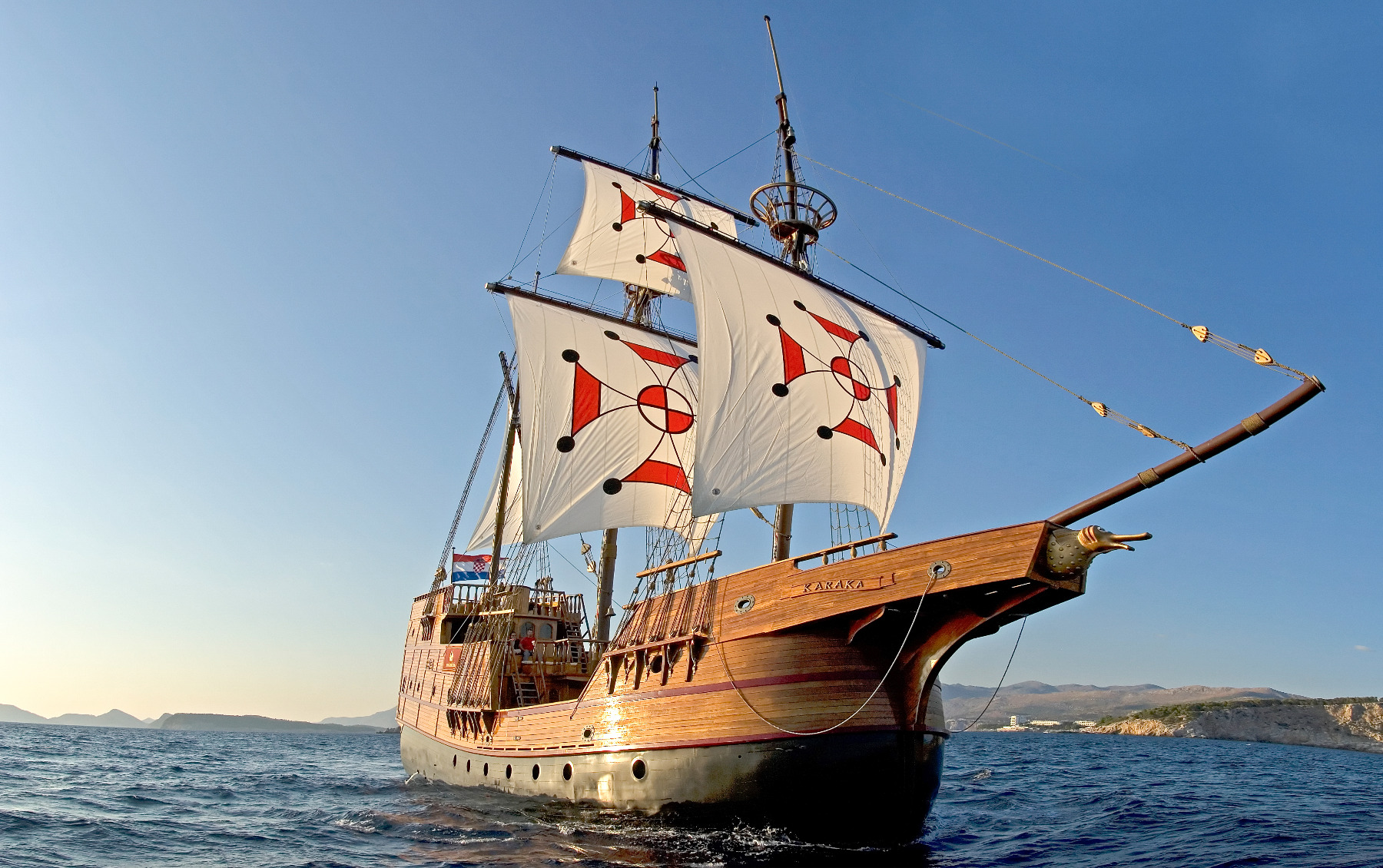 Panoramic Sunset Cruise - Karaka
