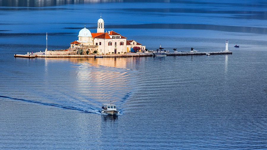 Montenegro with short boat cruise in Kotor Bay - Group Tour