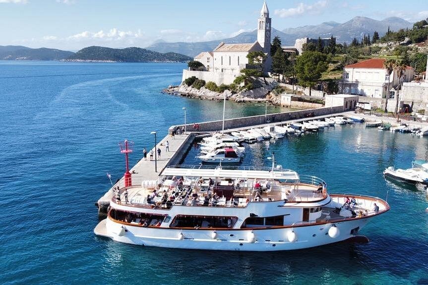 Elaphiti Islands Full-Day Cruise with lunch