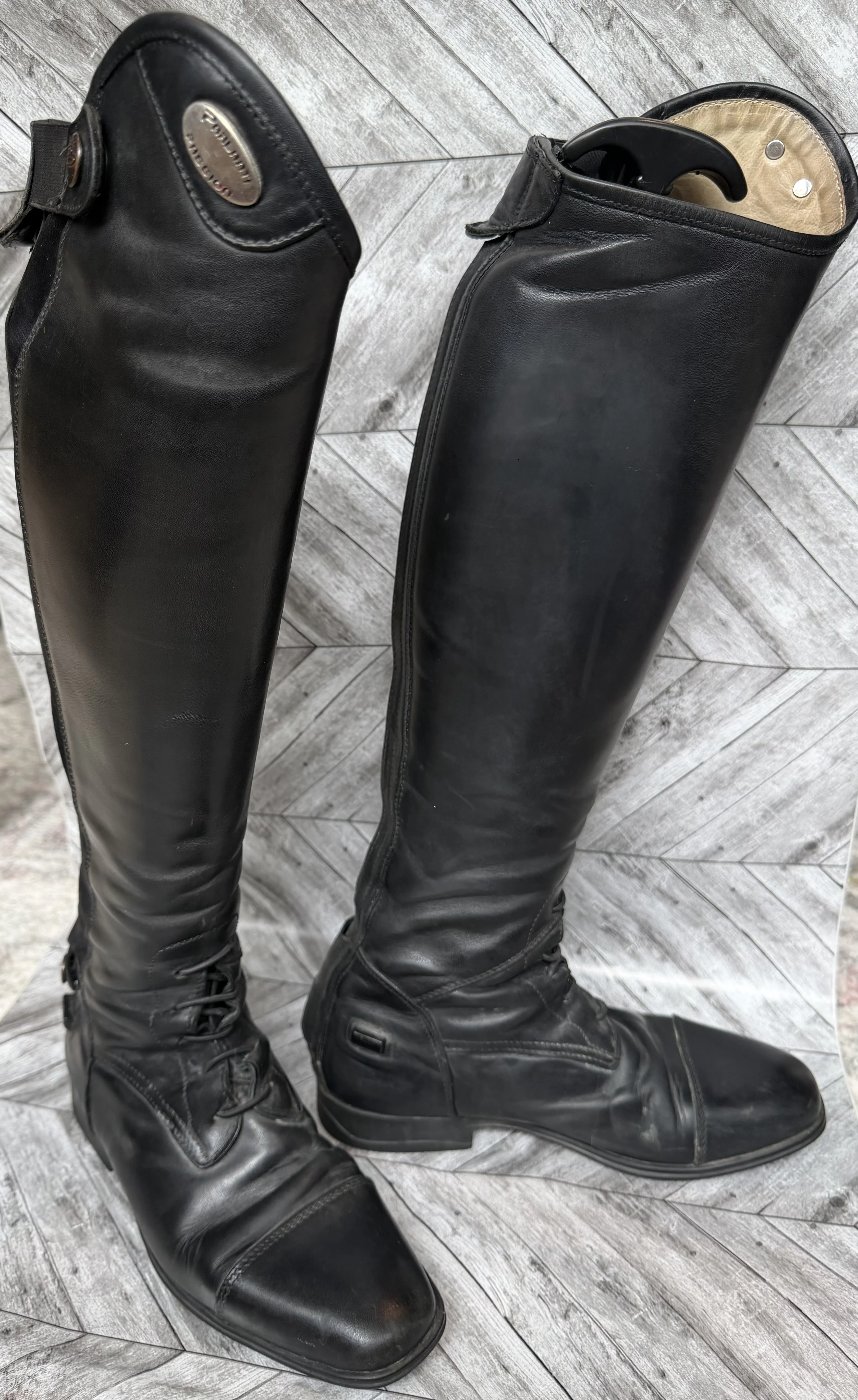 listing photo 4/8
