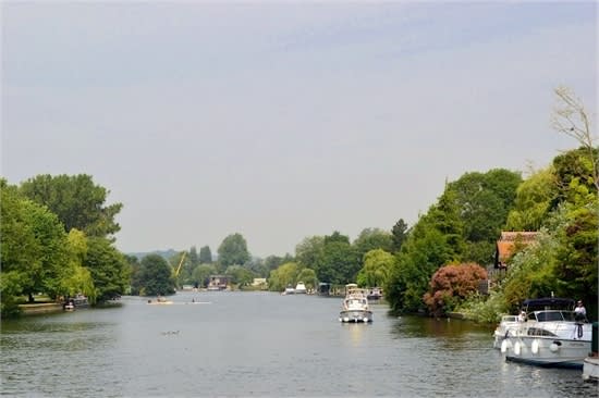 view of the Thames from the lock