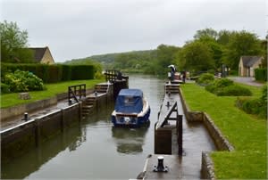 Eynsham Lock is on the southern bank of the Thames near Swinford in Oxfordshire.