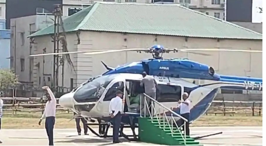 হঠাৎ হেলিকপ্টারে পড়ে গেলেন মুখ্যমন্ত্রী