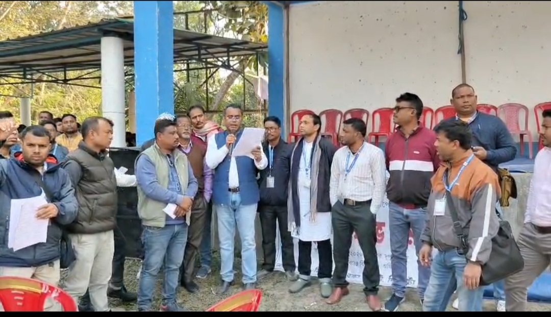 দিনহাট্টা এবং কোচবিহারের অনেক BLO সম্মিলিতভাবে SIR কাজ থেকে পদত্যাগ করেছেন।