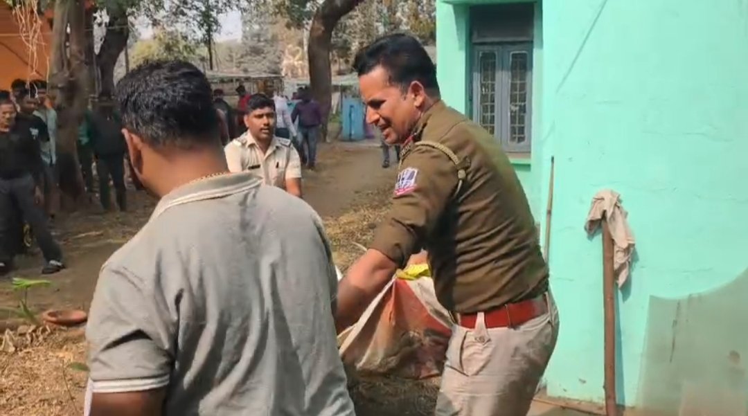আয়ার কঙ্কালসার দেহ উদ্ধার, স্বামী আটক চাঞ্চল্য দুর্গাপুরে