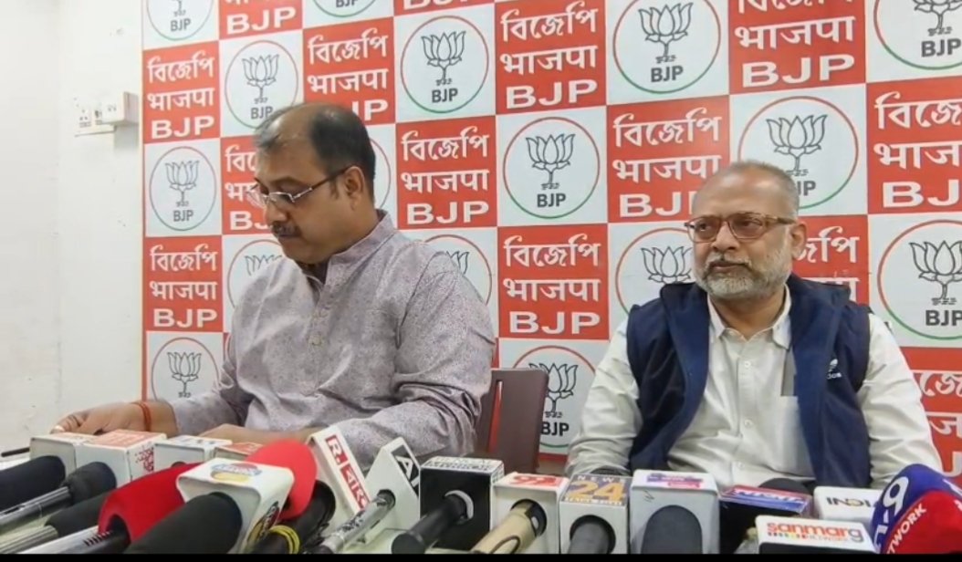 সাফাই কর্মীদের আন্দোলন নিয়ে তৃণমূলের বিরুদ্ধে তোপ বিজেপি রাজ্য নেতা কৃষ্ণন্দু মুখার্জির