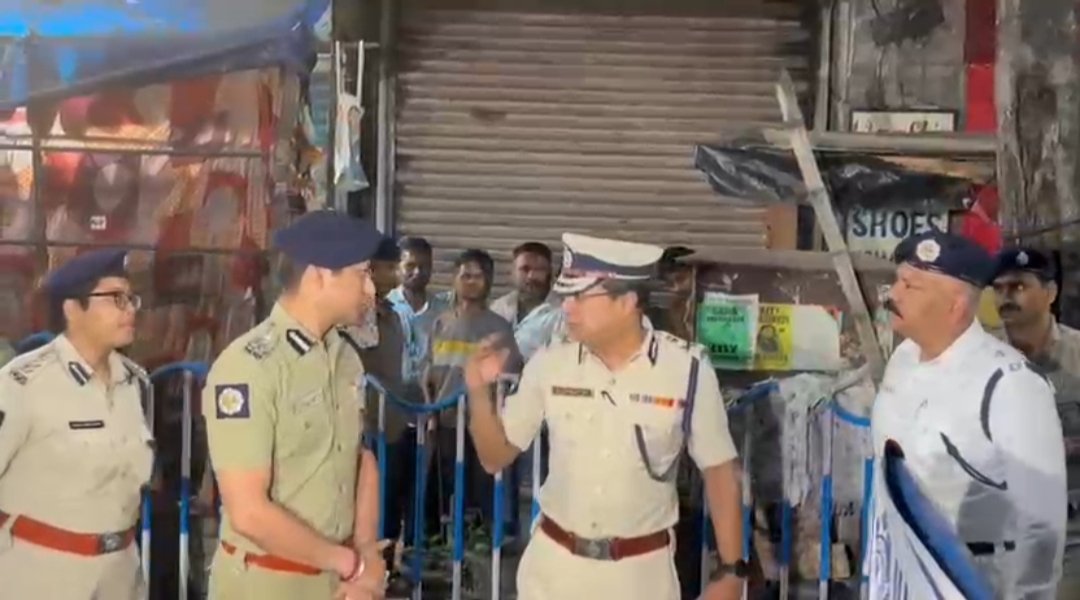 কলকাতা শহর জুড়ে ১০৯টি পয়েন্টে নাকা চেকিং, পথে পুলিশ কমিশনার