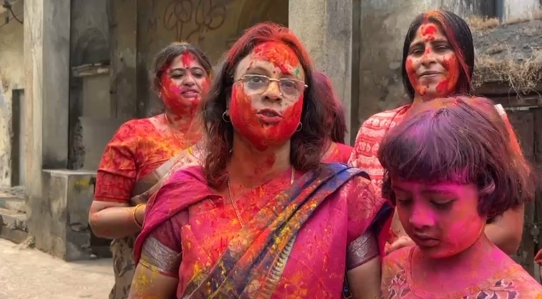ফের রঙের উৎসব, কুলটির মিঠানি গ্রামে ঐতিহ্যবাহী পঞ্চম দোল উদযাপন