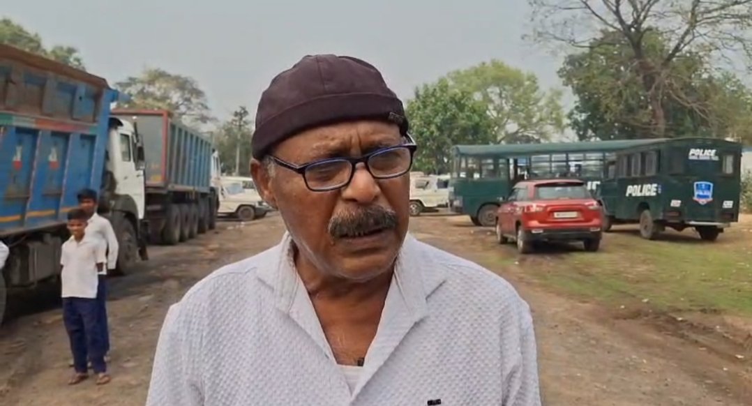 Uproar after ban on illegal coal theft in ECL mine, clash between two groups and stone pelting