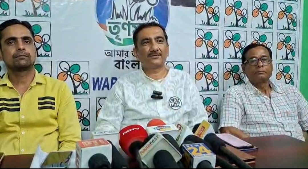 আসানসোলে তৃণমূল বিজেপিকে আক্রমণ করেছে, "বোমা দিয়ে পরিবর্তন" আনার অভিযোগ করেছে; প্রশ্ন উঠেছে কেন্দ্রীয় সরকারের পরিকল্পনা নিয়েও