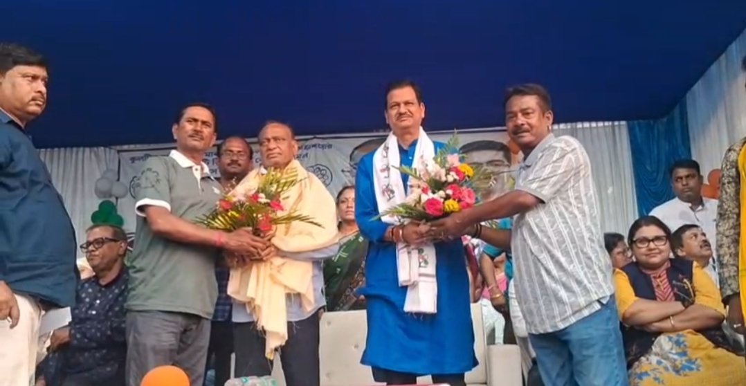 কুলটিতে তৃণমূলের কর্মীসভা, বিজেপি ছেড়ে ২০ জনের যোগদান