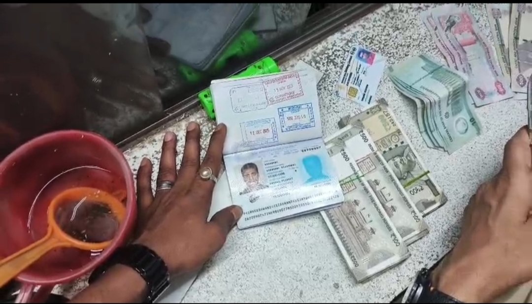 নাকা চেকিংয়ে উদ্ধার বিপুল বিদেশি মুদ্রা, আটক ১