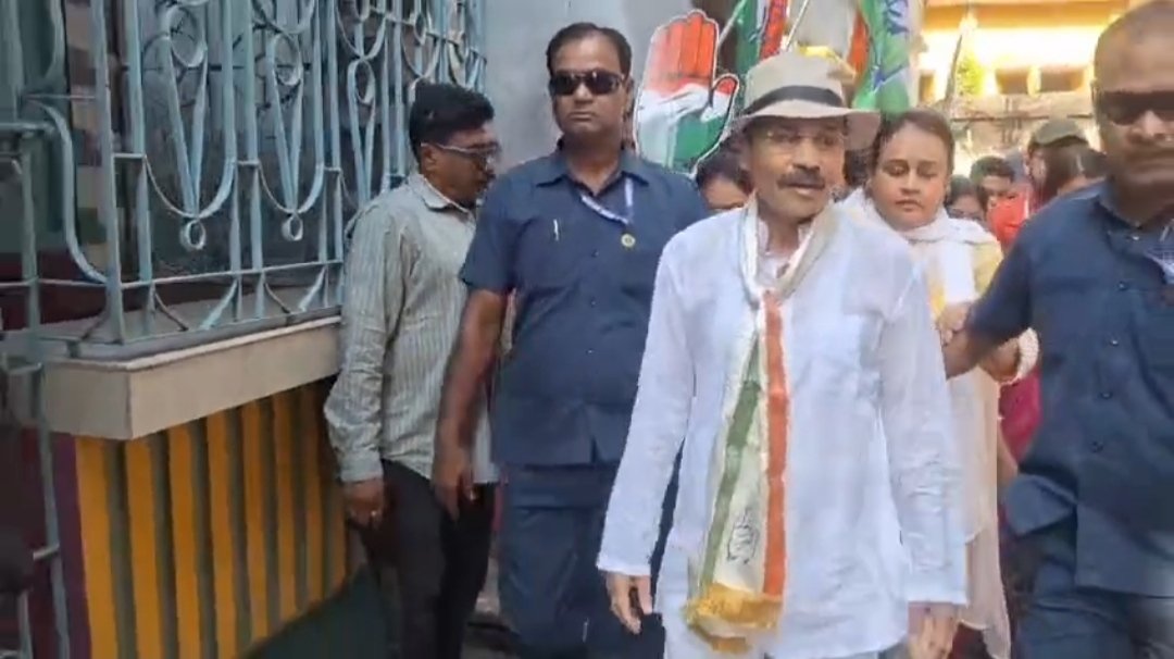 বহরমপুরে নির্বাচনী প্রচারে সংঘর্ষ, কংগ্রেস-তৃণমূল কর্মীদের হাতাহাতি