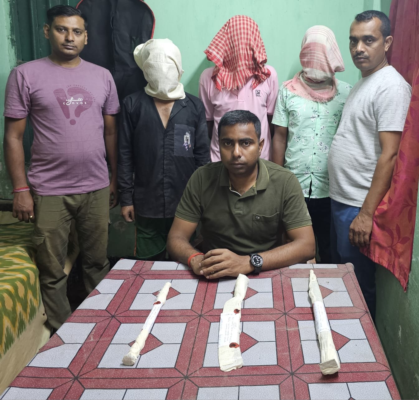 বারুইপুরে ডাকাতির ছক ভেস্তে দিল পুলিশ, গ্রেফতার ৩ দুষ্কৃতী