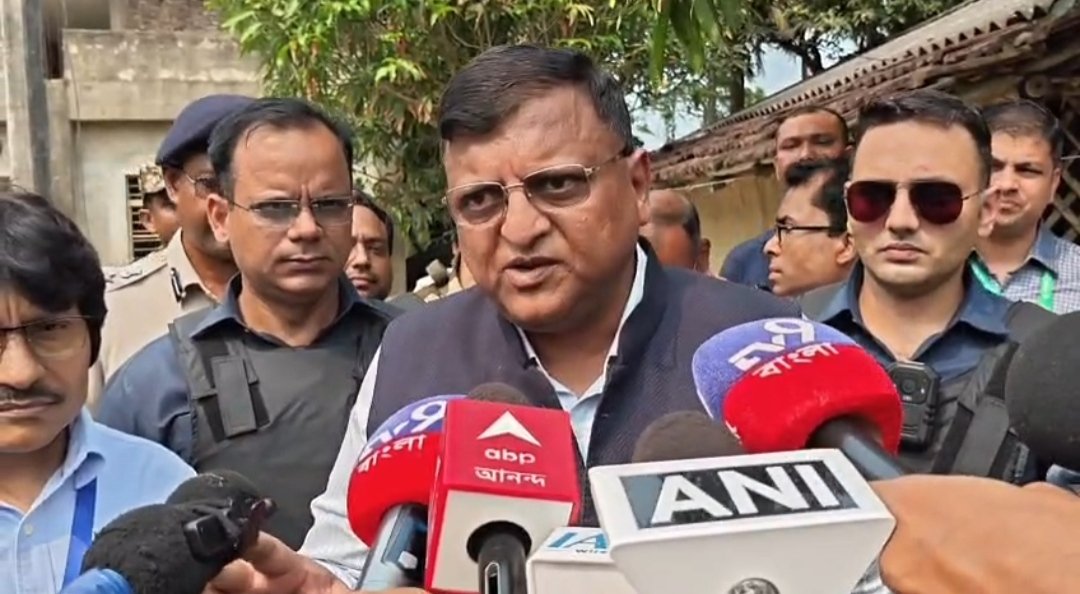নন্দীগ্রামে নির্ভয় ভোটের আশ্বাস, স্পর্শকাতর এলাকায় পরিদর্শনে সিইও মনোজ আগারওয়াল