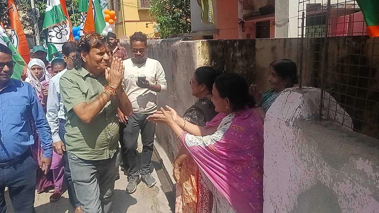 আছড়ায় বিধান উপাধ্যায়ের প্রচার, উন্নয়ন ও নতুন প্রতিশ্রুতিতে জোর