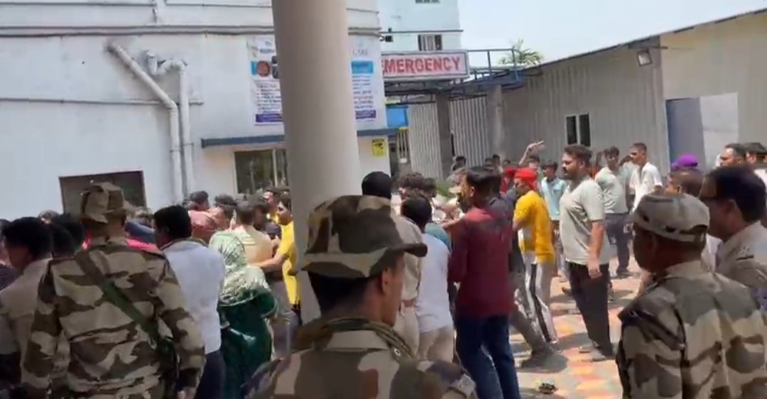 অন্ডালে রোগীর মৃত্যুকে ঘিরে উত্তেজনা, হাসপাতালে ভাঙচুর
