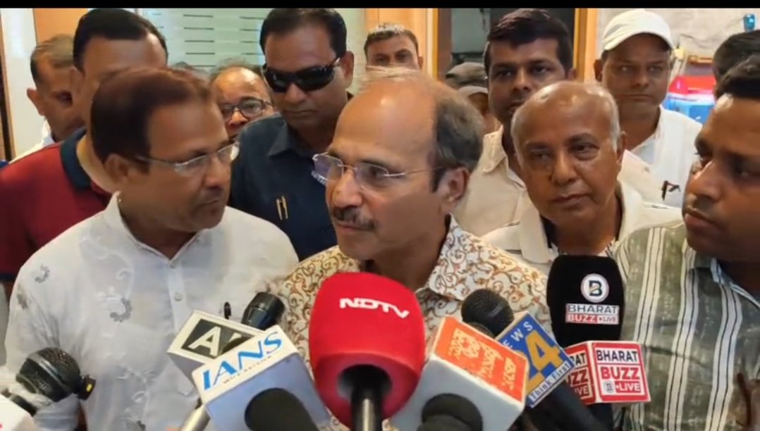 বাংলায় বোমা ও ভয়ের রাজনীতি” - অধীর রঞ্জন চৌধুরীর তীব্র আক্রমণ টিএমসিকে