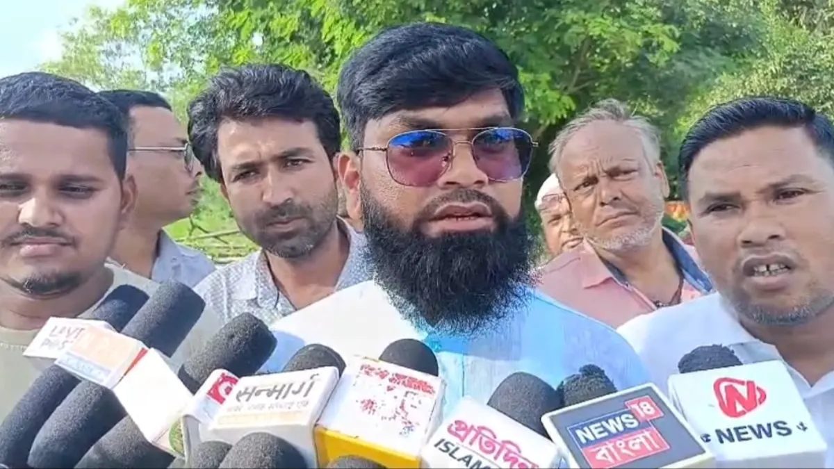 কংগ্রেসের অন্দরে বাড়ছে কোন্দল, সেবাদলের বিক্ষোভের মুখে চম্পট দিলেন জেলা পর্যবেক্ষক