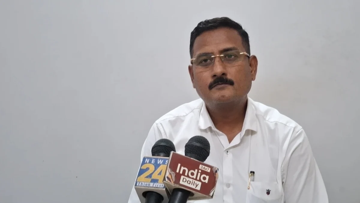 ১১ এপ্রিল মেয়ে গ্রেফতার, ১৩ এপ্রিল পর্যন্ত জানানো হয়নি—আকৃতি চৌধুরীর বাবার যন্ত্রণা, হাইকোর্টের রায়ের পরেও বিচারব্যবস্থার উপর আস্থা অটুট