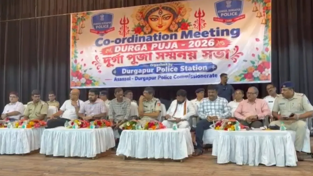 শান্তিপূর্ণ ও যানজটমুক্ত পুজো উপহার দিতে তৎপর আসানসোল-দুর্গাপুর পুলিশ কমিশনারেট