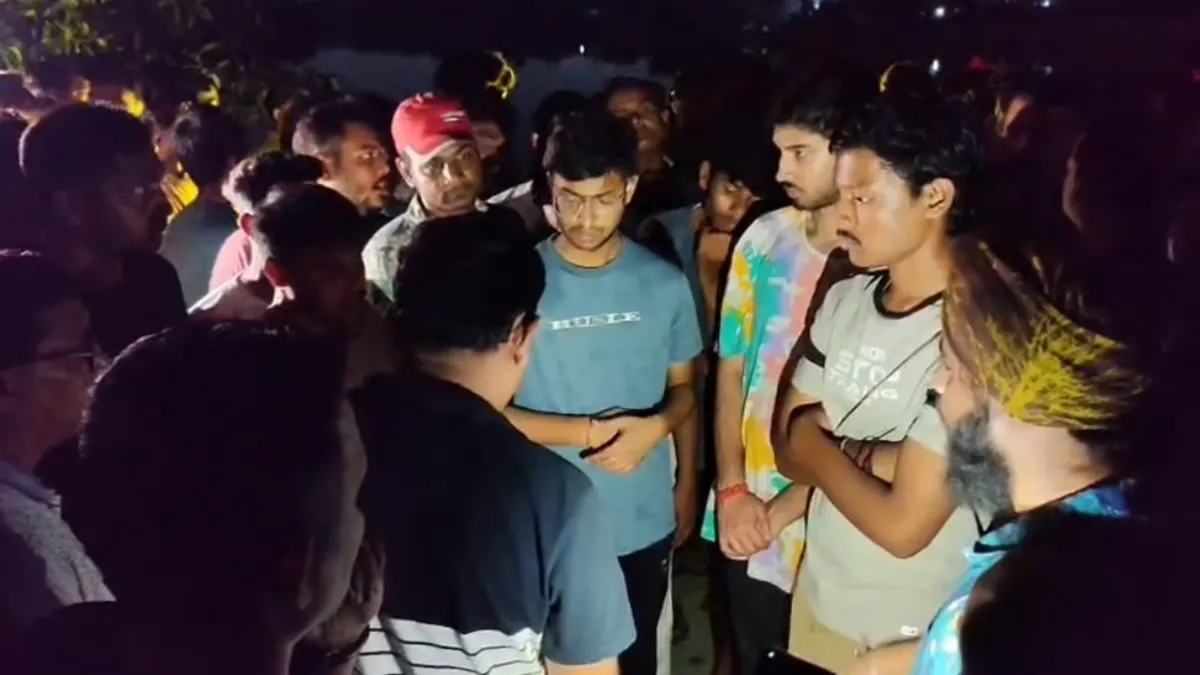 রবিবারের ছুটির আনন্দ বিষাদ! বারাবনির মন্দিরা ড্যামের জলে স্নান করতে নেমে নিখোঁজ মেধাবী ইঞ্জিনিয়ারিং ছাত্র