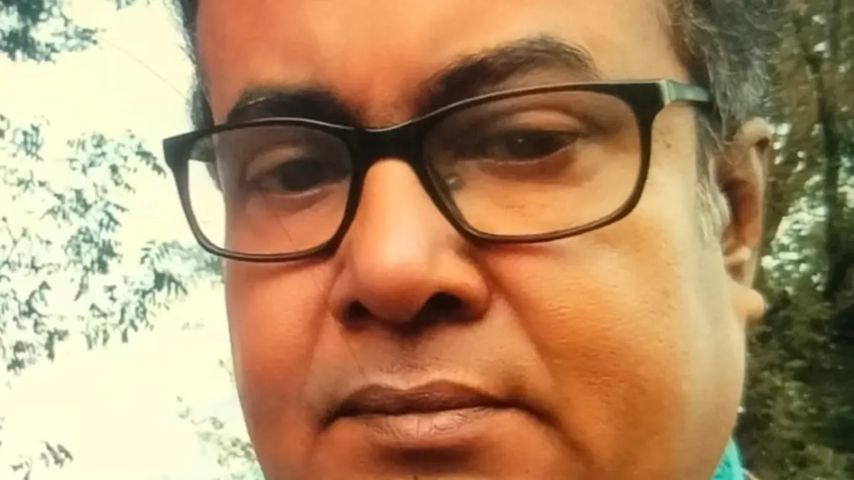 কর্মক্ষেত্রে মানসিক চাপ নাকি অন্য জটিলতা? দুর্গাপুরে সরকারি আধিকারিকের মৃত্যু ঘিরে নানা প্রশ্ন