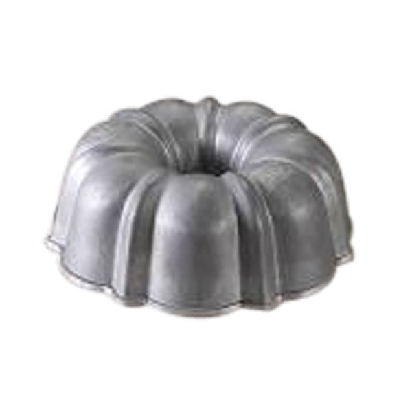 Nordic Ware 51202 6 Cup Bundt Pan - Commercial