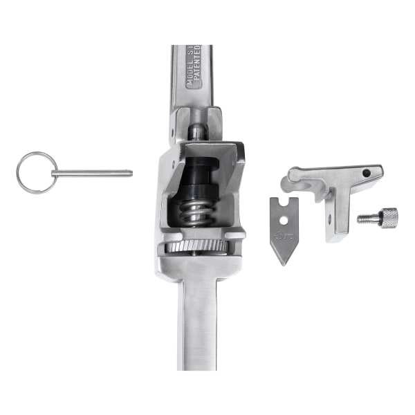 Edlund S-11 C Heavy Duty Manual Can Opener with 16 Adjustable Bar and  Clamp Base