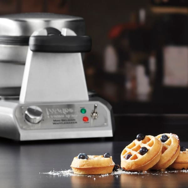 Waring WMB400X Mini Belgian Waffle Maker Single Bakes (4)