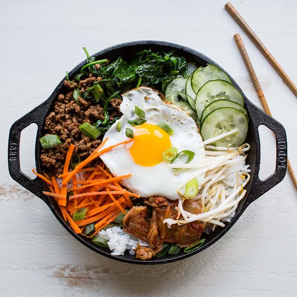 Lodge L9mw 9 Pre-Seasoned Mini Cast Iron Wok