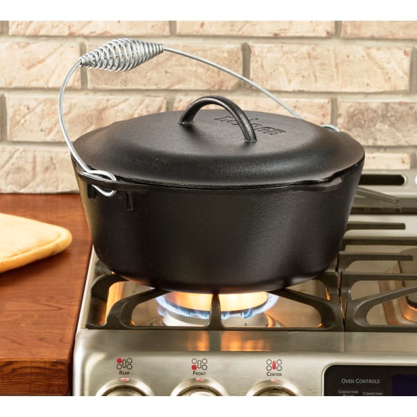 Great Lakes Outdoors  Lodge Lodge L10DO3 7 Qt. Pre-Seasoned Cast Iron  Dutch Oven with Spiral Bail Handle