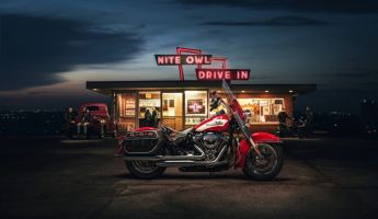 Harley Unveils Hydra-Glide Revival: Nostalgic Ride into the Future