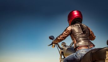 Motorcycle Helmet Battle: Shoei vs. Arai