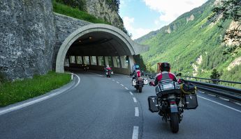 How Much Does It Cost to Rent a Motorcycle? [Comparison Chart]