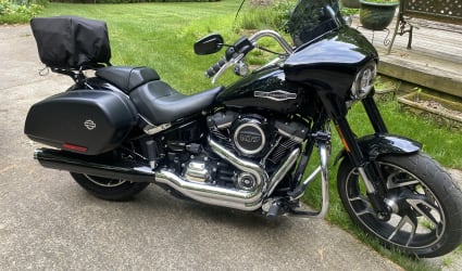 2019 Harley-Davidson Sport Glide motorcycle rental in Simpsonville, SC