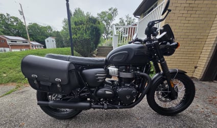 2019 Triumph Bonneville T100 Black motorcycle rental in Monroeville, PA