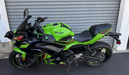 2025 Kawasaki Ninja 650 motorcycle rental in Lihue, HI
