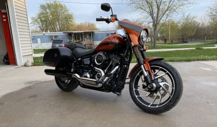 2020 Harley-Davidson Sport Glide motorcycle rental in Hutto, TX