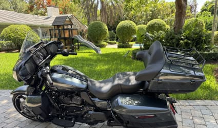 2025 Harley-Davidson Street Glide Ultra motorcycle rental in Palmetto Bay, FL