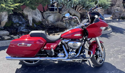 2025 Harley-Davidson Road Glide motorcycle rental in Maryville, TN