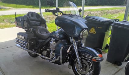 2001 Harley-Davidson Electra Glide Ultra Classic motorcycle rental in San Leon, TX