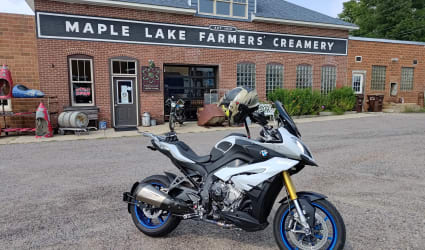 2016 BMW S 1000 XR motorcycle rental in Roseville, MN
